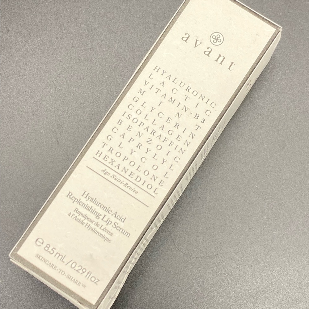 Avant Skincare’s Hyaluronic Acid Replenishing Lip Serum